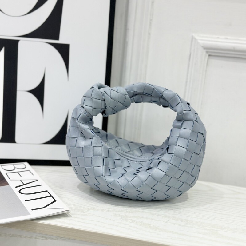 Bv Woven Horn Cloud Dumpling Bag Popular New Women's Bag Fashion Single Shoulder Crossbody Clutch Small Bag Women's Cross-Border