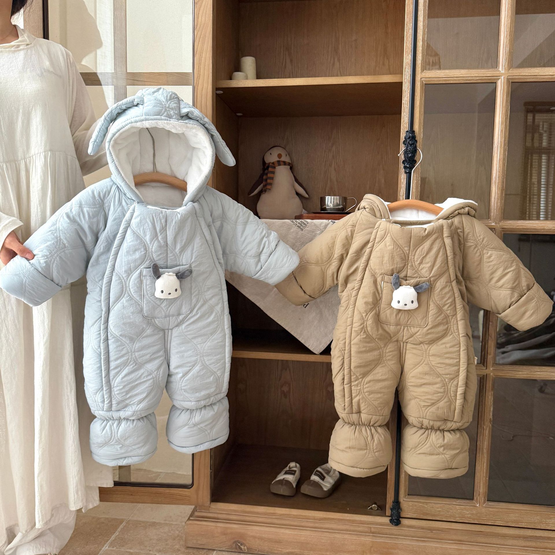 Winter Newborn Baby Jumpsuit Fleece-Lined and Thickeneded Baby Winter Cotton Padded Jacket and Quilted Robe Outing Clothes for Baby Boy