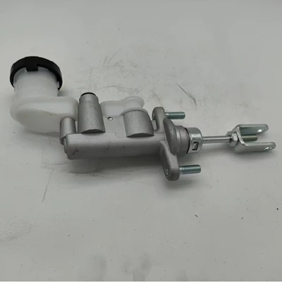 8-97943-432-0,8-97945-438-0 Suitable Clutch master cylinder