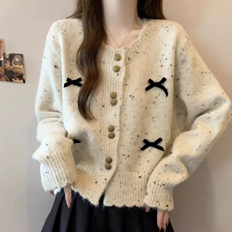 Хан Цай точка вязаный кардиган женский 2025 зима новый большой размер бант свитер куртка свободная