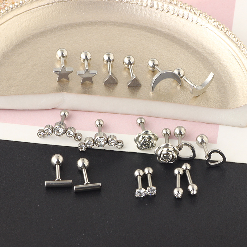 Silver pointed spike labret stud material detail