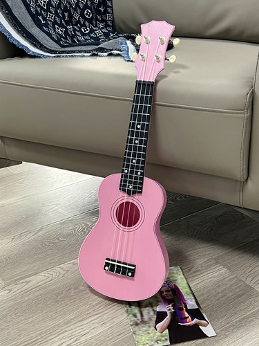 21-inch children's ukulele guitar with four colorful beginner toy musical instrument