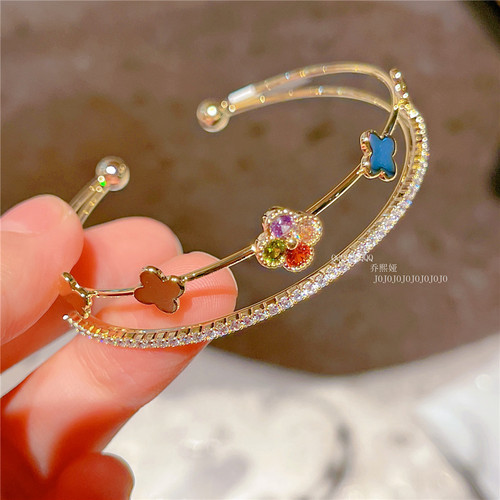 Layered Colorful Four-Leaf Bracelet, Light Luxury Autumn Instagram Style, Unique Design, Influencer Bracelet, Fairy Style Hand Accessory J306
