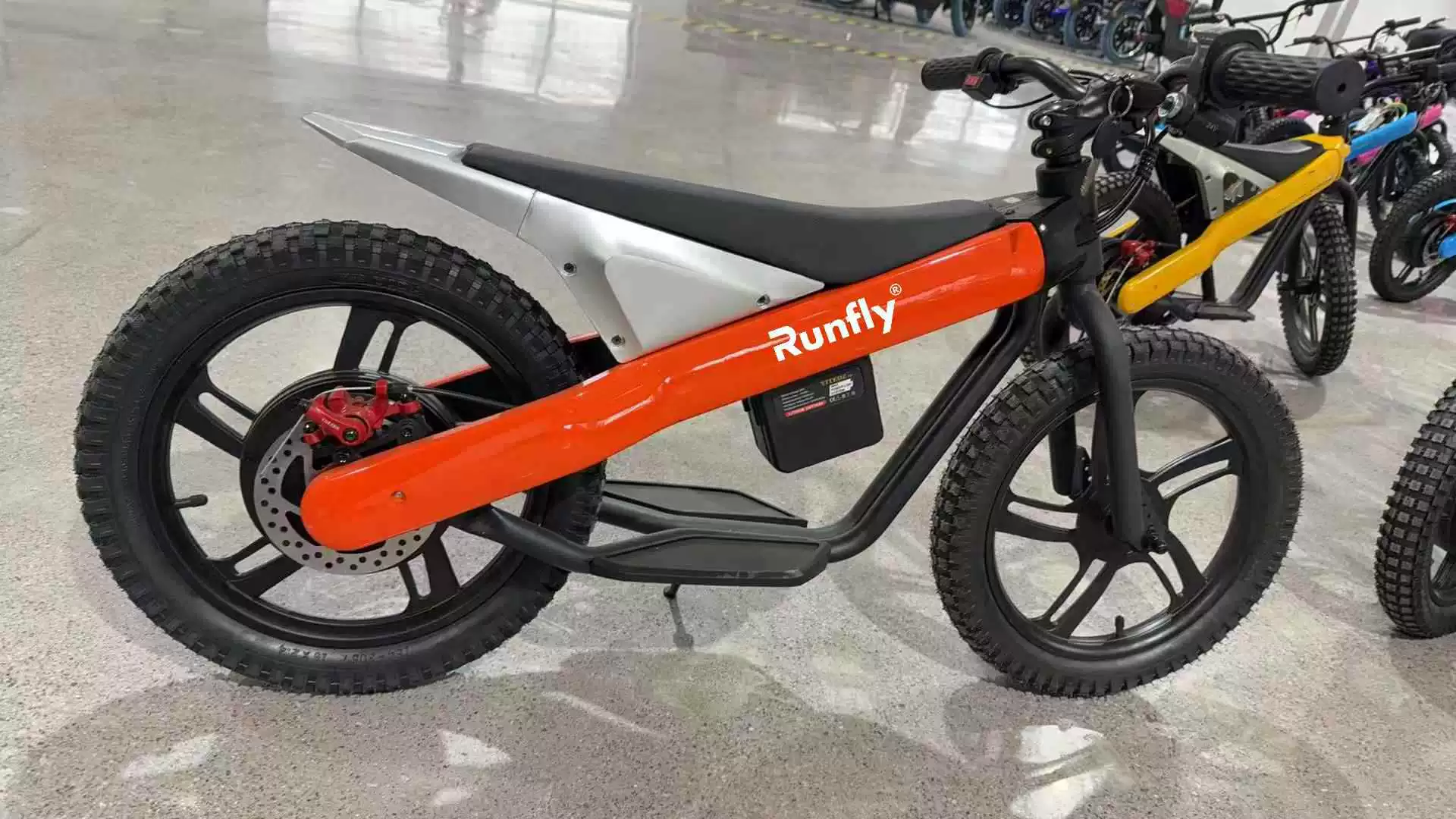 [2026 новый 300W 16" детский баланс велосипеда без педалей]