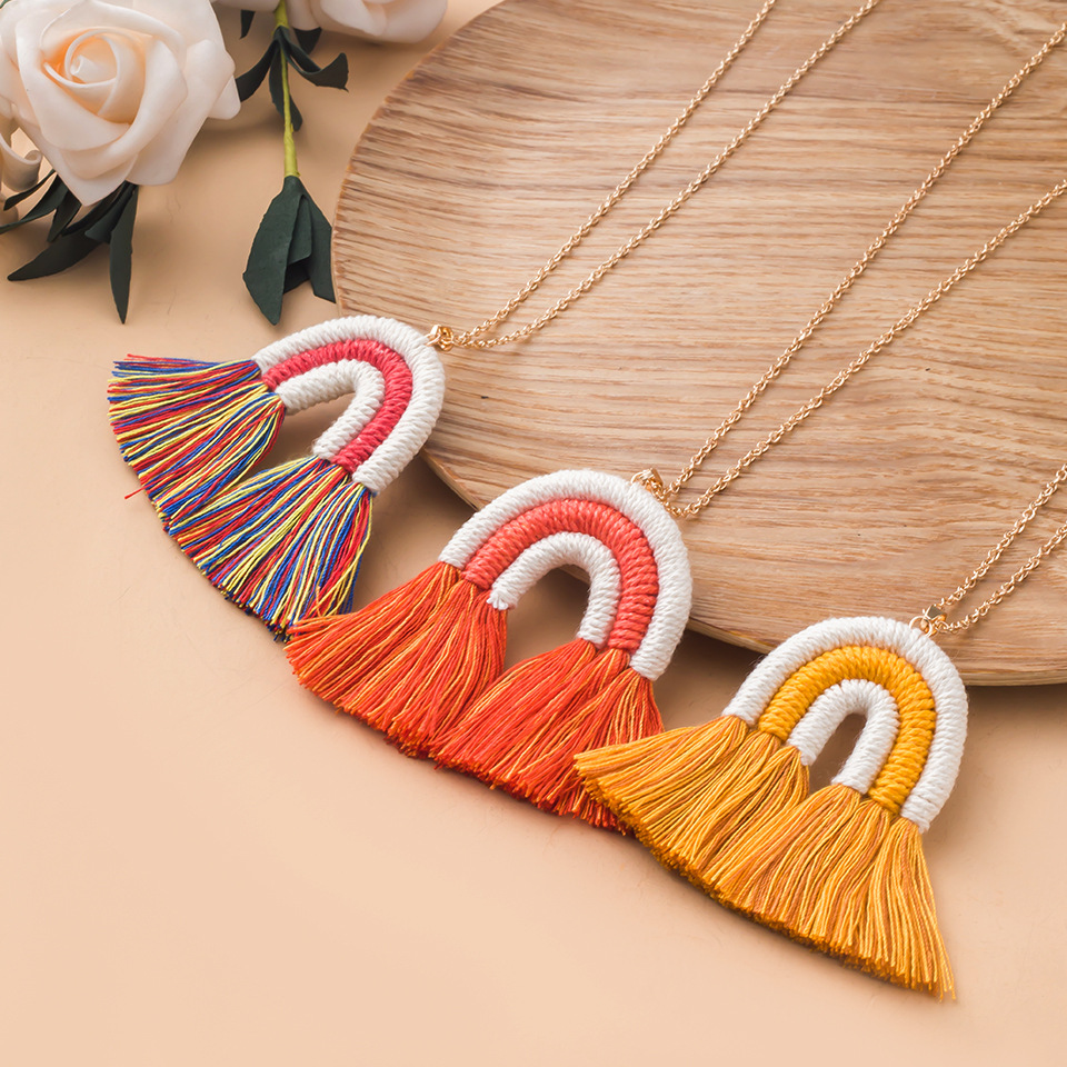 Fashion hand-woven tassel rainbow alloy necklace wholesale
