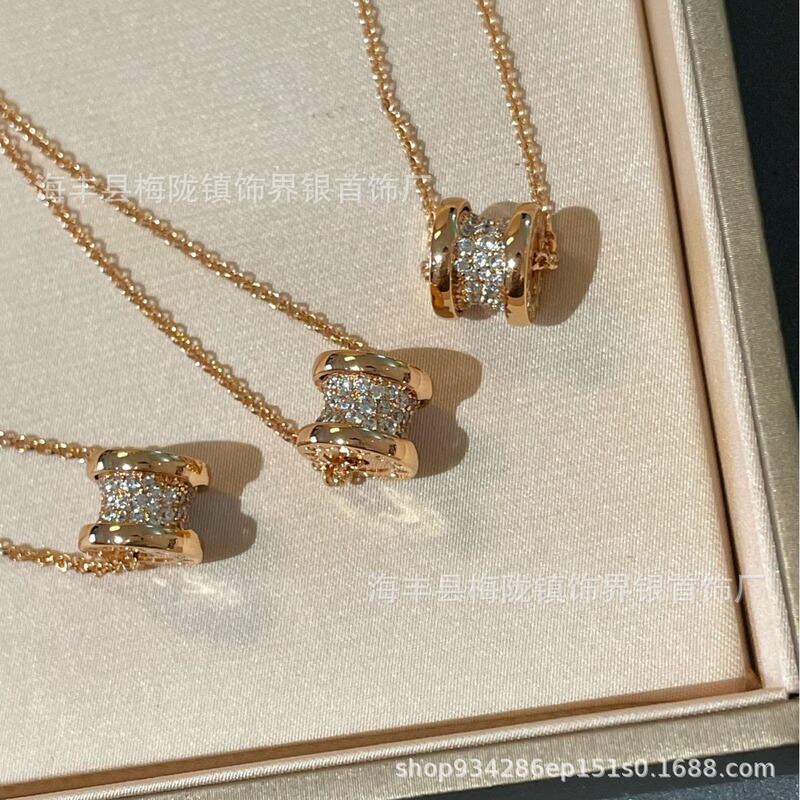 Baojia High-End Cnc Carved Buckle Small Waist Diamond-Encrusted Rose Gold Necklace Precision Version Plated with 18K Gold Niche