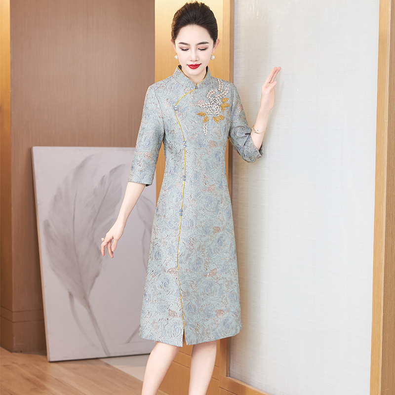 2025年秋季新中式国风改良旗袍裙优雅显气质喜婆婆婚宴新款妈妈装|undefined
