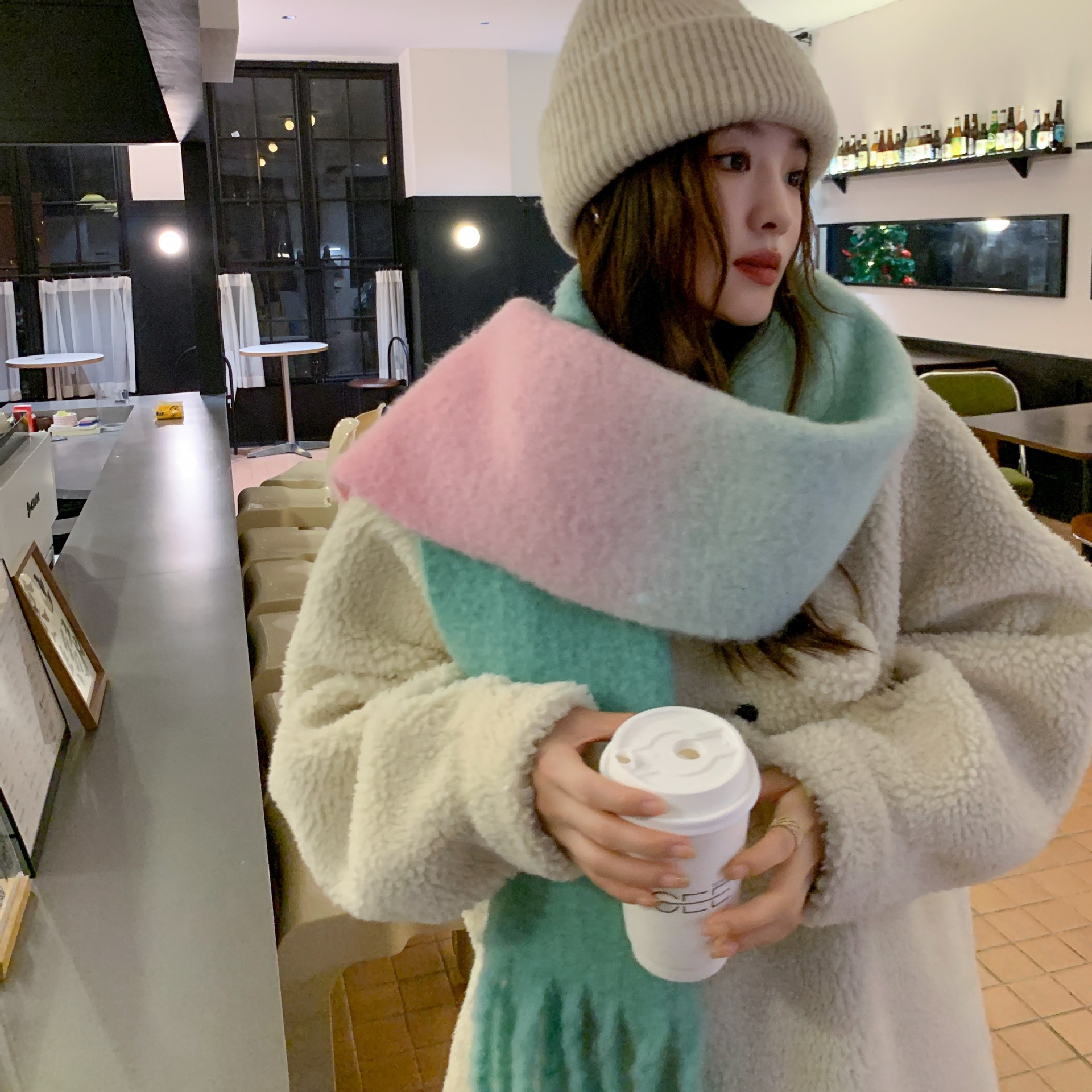 Invierno nuevo europeo y americano ins imitación Cachemira gruesa barba gradiente bufanda mujer mohair larga bufanda caliente chal