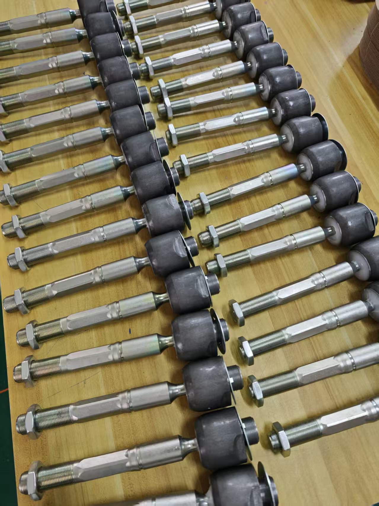 Suitable for Isuzu and Great Wall (Fengjun) models from 2010-2019; steering tie rod, part number 8-98055-746-0