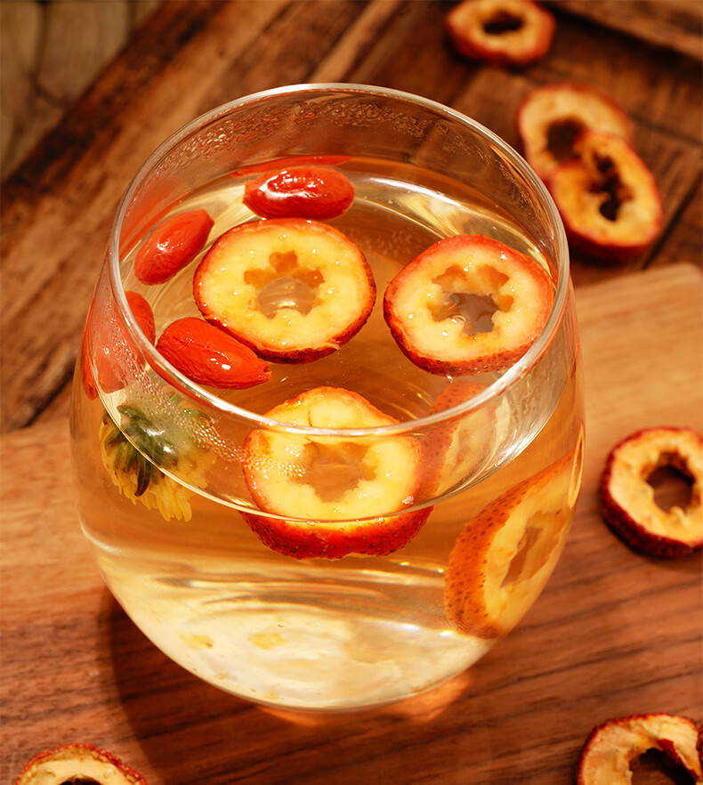 Seedless Hawthorn Berry Slices Dried Shan Zha 120g Bagged Herbal Tea for Daily Brewing in use