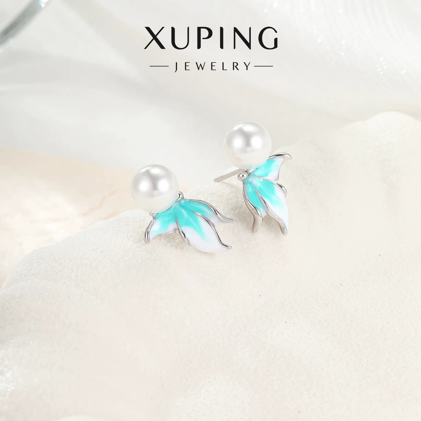 Xuping estilo francés imitación de perlas goteo de aceite mariposa serie de orejetas femeninas elegante temperamento suave viento gradiente otoño invierno orejetas