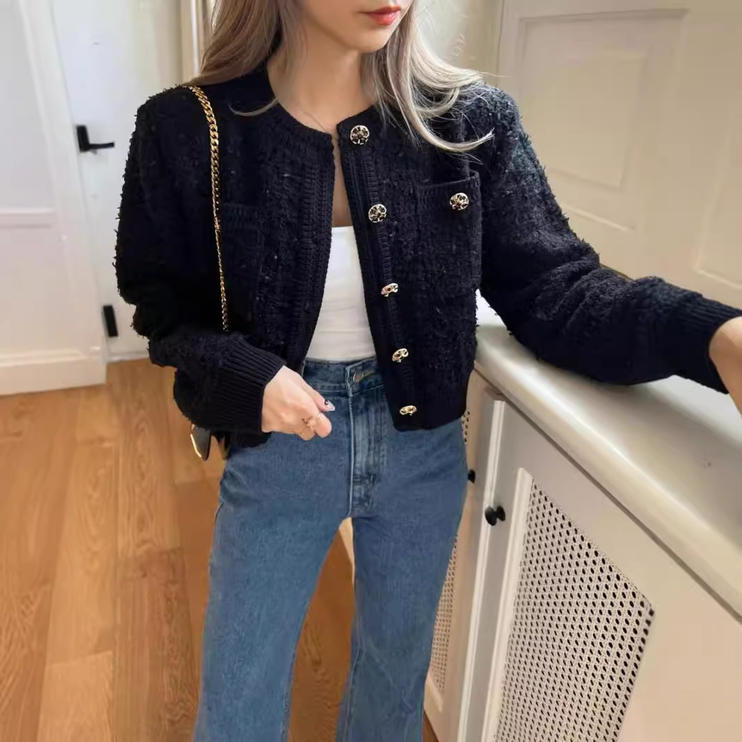 Nuevo estilo coreano de otoño y invierno suave pegajoso pequeño viento fragrante jersey de punto de camisa de estilo francés temperamento femenino delgado suéter de cuello redondo abrigo