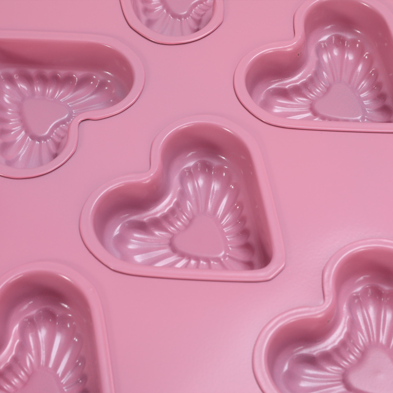 Wholesale Manufacturer's Valentine's Series 12-Piece Pink Heart Shaped Baking Mold for Home Baking Non-Stick Paint Mold