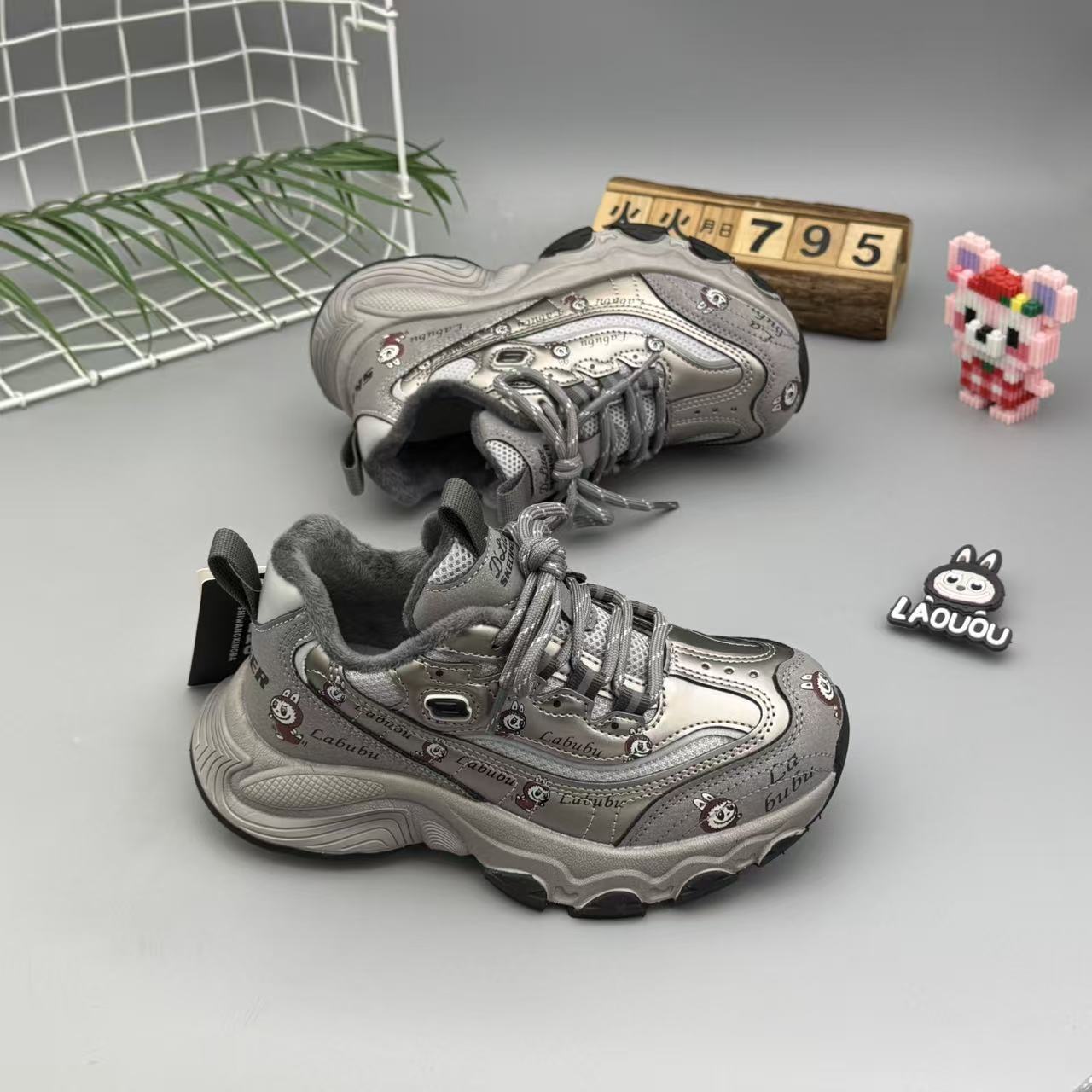 青少年冬季运动鞋男女童老爹鞋2025新款加绒二棉鞋防滑轻便中大童