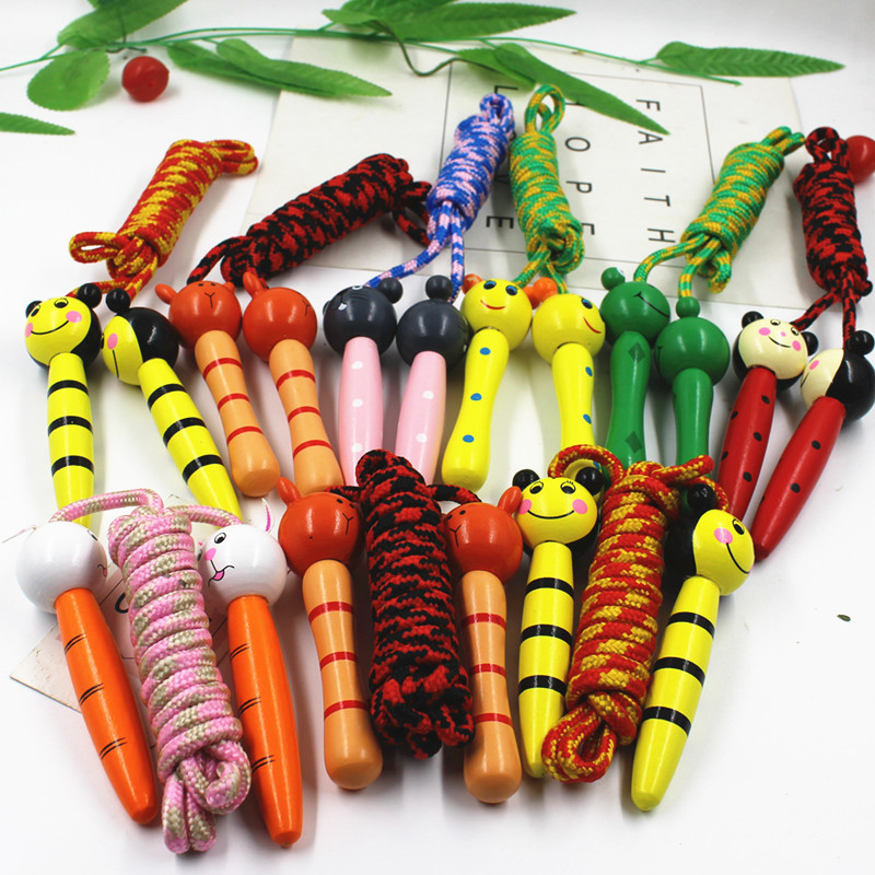 Dibujos animados lindo animal pequeño saltar cuerda de madera nylon color saltar cuerda para estudiantes entretenimiento fitness deportes saltar cuerda al por mayor