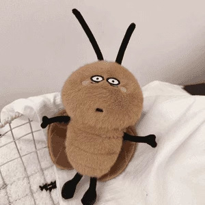 アニメのゴキブリの小強がペンダントを飾っています。|undefined