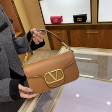 V�Ҵ�����������Ҹ�°��μ�б�����ŮС������ƤŮʿ�߼��и�؛