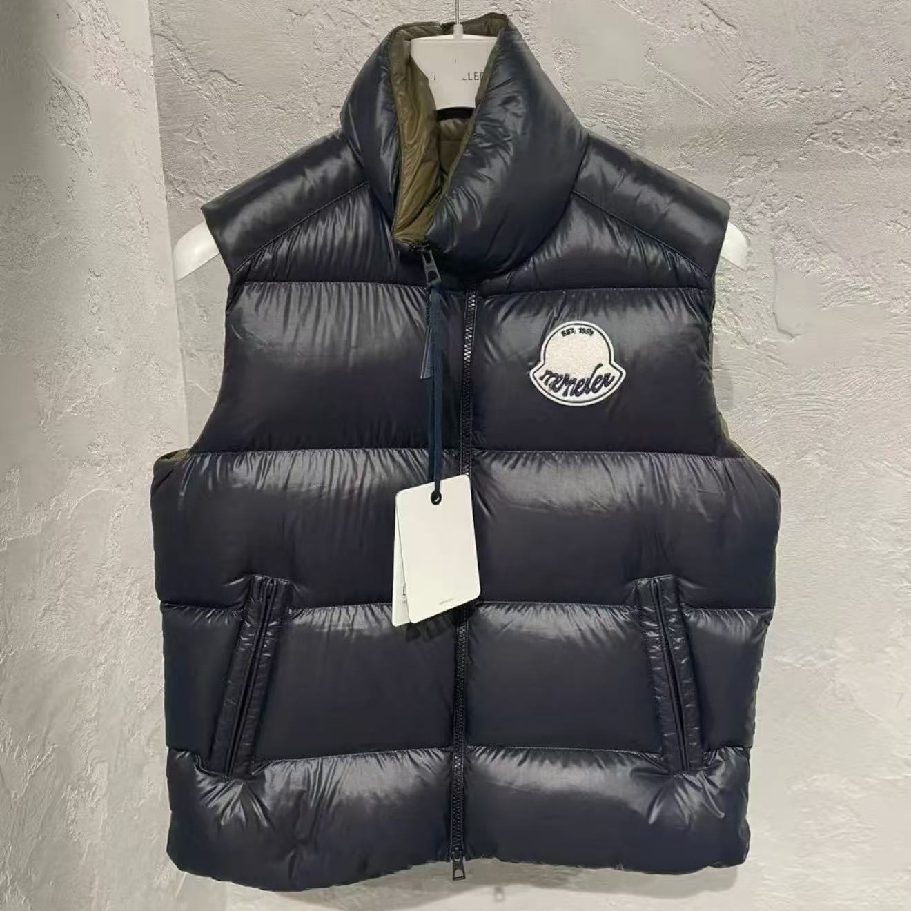 高版本蒙家26ss秋冬新款大标羽绒马甲立领拼色外套时尚男女同款