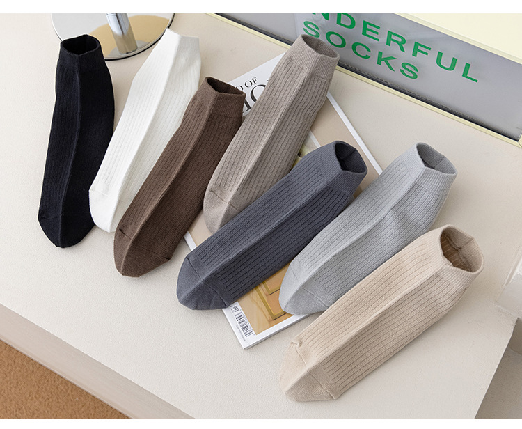 Men's spring and summer thin simple solid color cotton boat socks personalized hot stamping letters striped deodorant low top short socks_voghion.com