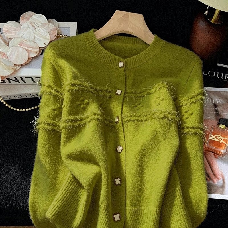 Sweet sweater coat, stylish purple round-neck knitted cardigan, new winter top with fringed edges, youthful and gentle spring/autumn style Sweet sweater coat, stylish purple round-neck knitted cardigan, new winter top with fringed edges, youthful and gentle spring/autumn style