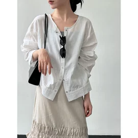 女式衬衫;连衣裙;女式T恤