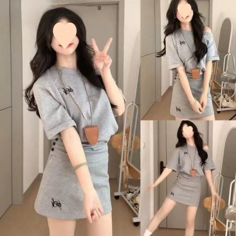 Летний костюм для женщин 2025 года, новый корейский дизайн, повседневный топ с открытым плечом, подчеркивающий талию, и укороченная юбка с высокой талией, подчеркивающая бедра.