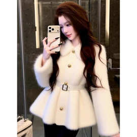 现货有货白色毛毛外套2026新款今年小香风御姐气质高端收腰上衣冬