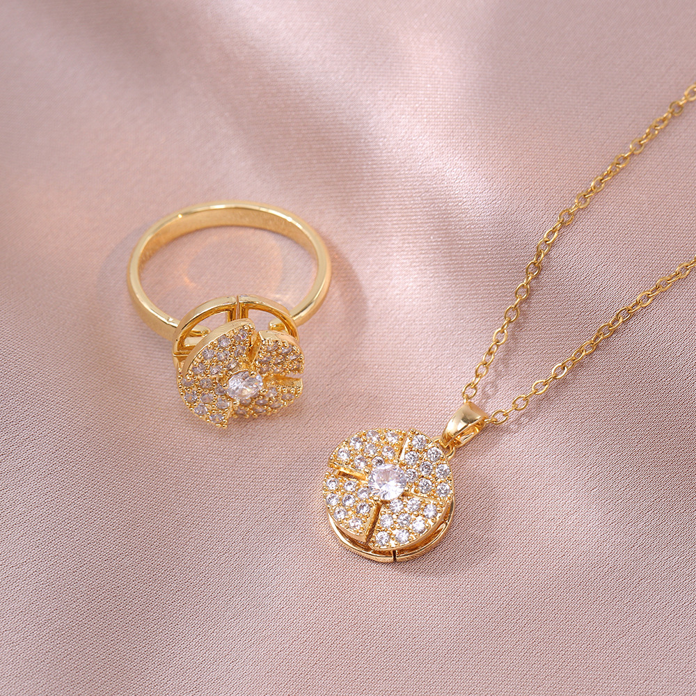 项链女跨境网红旋转花朵小众时尚新款设计感戒指气质套装钛钢项链