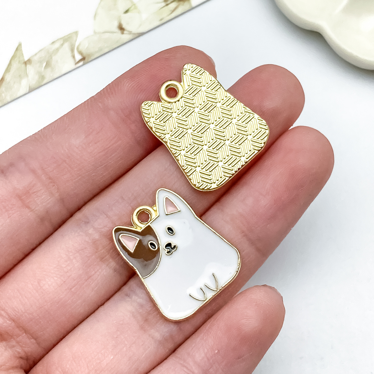 23486-YP-kc金白色滴油锌合金动物小狗20x17x1