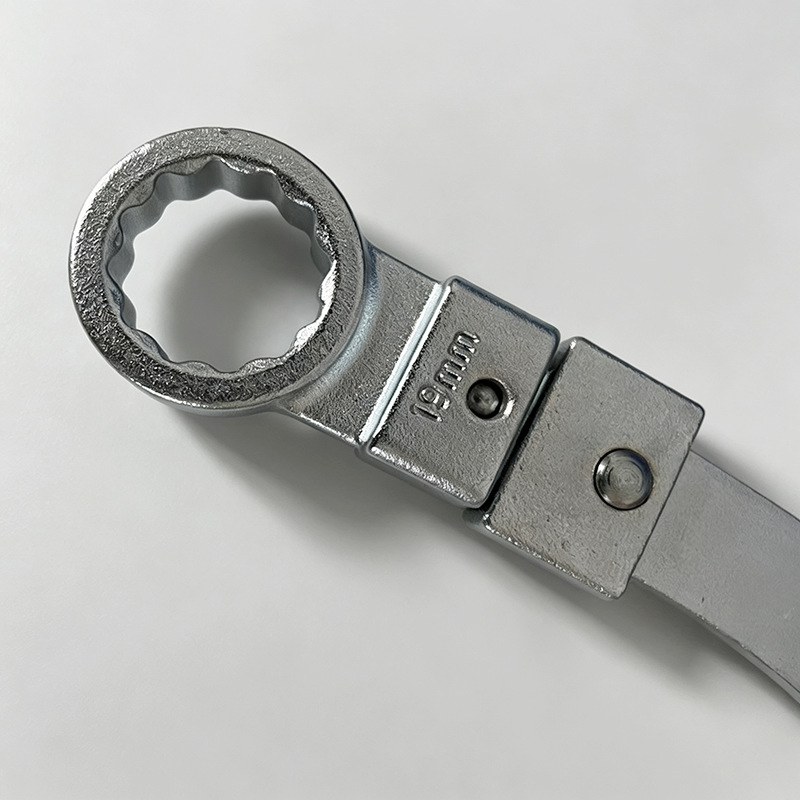 Customized 15-piece set of idler pulley belt wrenches, adjustable belt wrenches for automotive engines, and belt tensioning wrenches