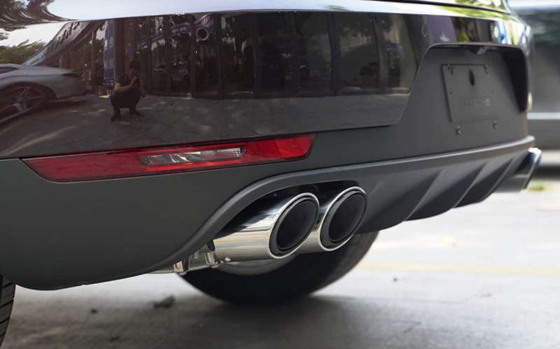 Suitable for Porsche macan sports three-layer four-out tail throat Maca GTS exhaust pipe modification round mouth square mouth