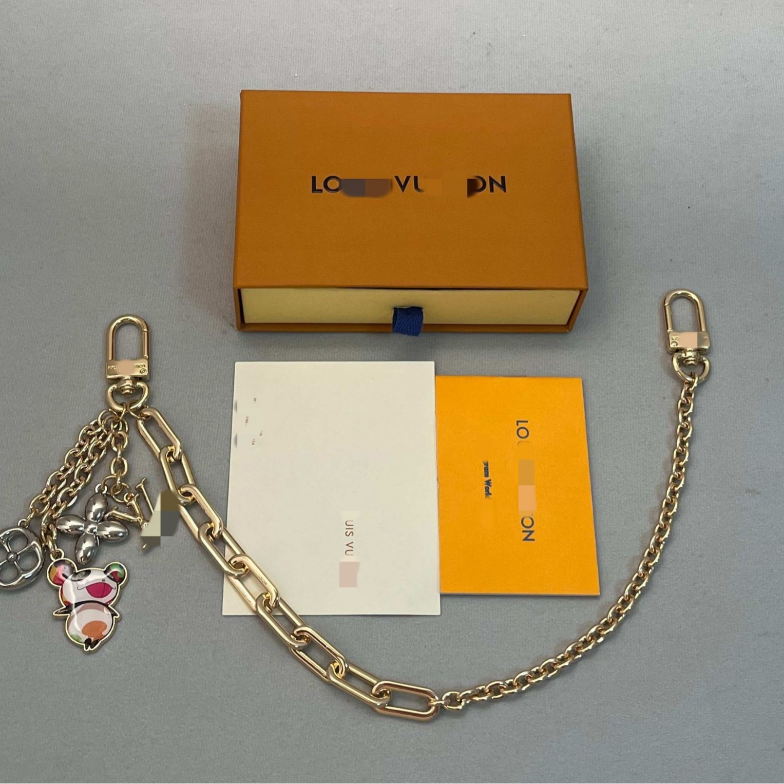 跨境驴家25欧美风锌合金上村联名箱包熊猫字母挂链新款包包链挂件