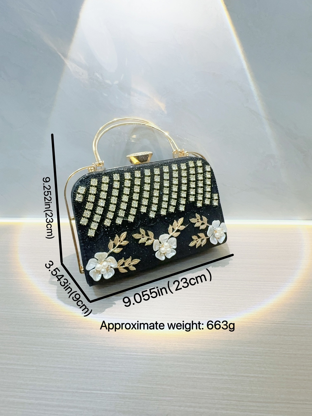 Silver Black Gold Polyester Solid Color Flower Square Evening Bags display picture 1