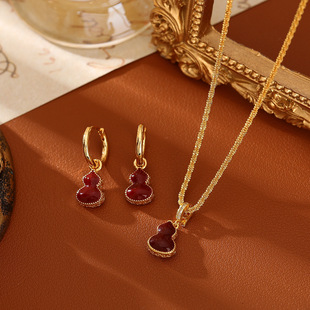 �����J�����朚��|�����p�ݸ߼��к��J���h�tɫ����AB��ĸؐ�Ʒ