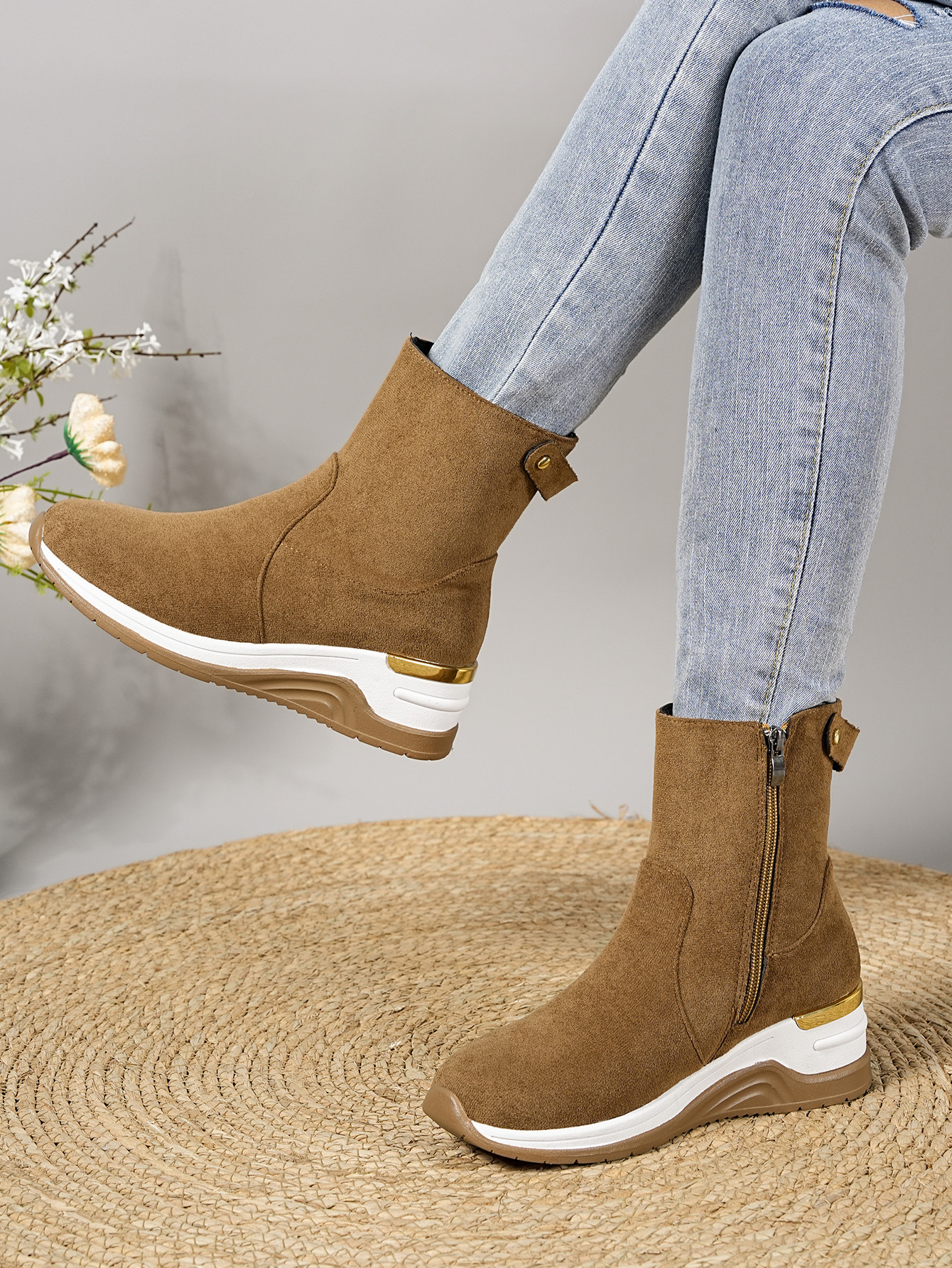 Women's Suede Wedge Ankle Boots With Side Zipper And Platform_voghion.com