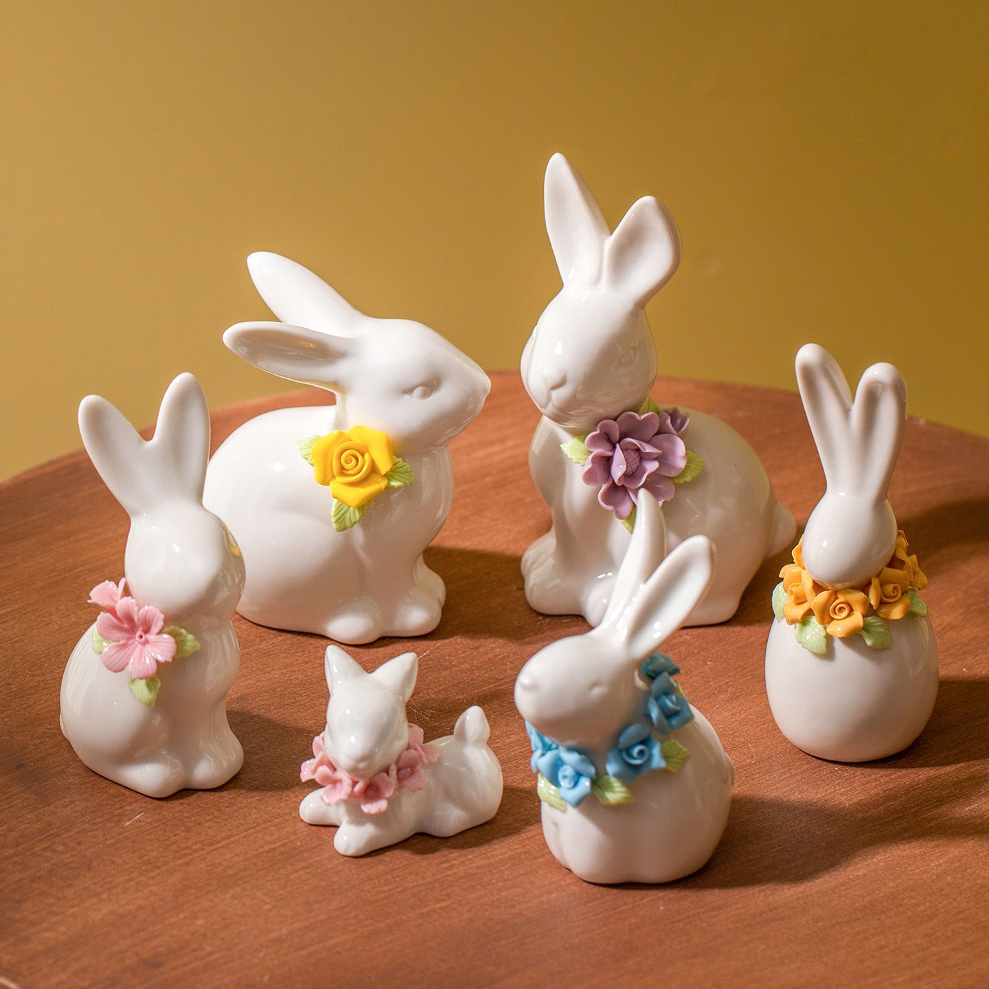 Cross-Border New Ceramic Cute Little Ornaments Easter Rabbit Hand-Picked Flowers Creative Desktop Cute Style Decoration Handmade