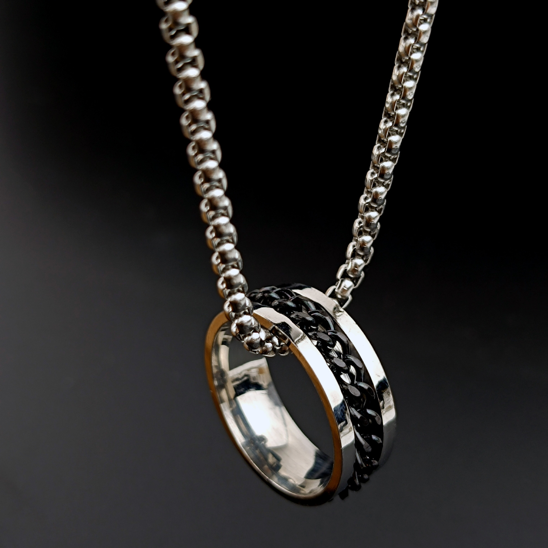 Collana con anello di apertura girevole per tappo di bottiglia da uomo con catena in acciaio al titanio, collana personalizzata_voghion.com