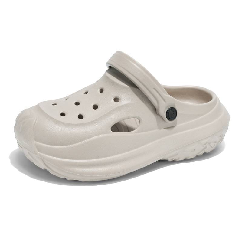 Zapatos con agujeros de suela gruesa para hombre, ropa exterior de verano 2025 nuevas sandalias de playa antideslizantes, zapatillas al aire libre para hombres