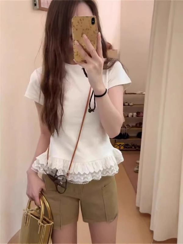 専用のディザトーン260グラムは韓国系の甘いレースの裾の半袖tシャツの中に上着を着ます。|undefined