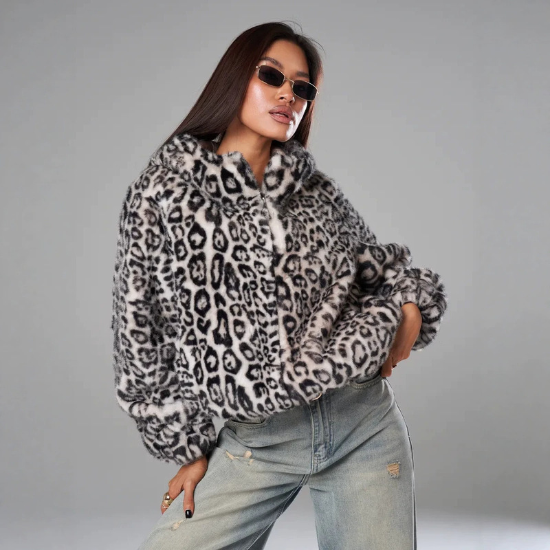 Women's faux mink fur hooded coat for cross-border foreign trade, loose hip-hop style black and white leopard print plush jacket Women's faux mink fur hooded coat for cross-border foreign trade, loose hip-hop style black and white leopard print plush jacket