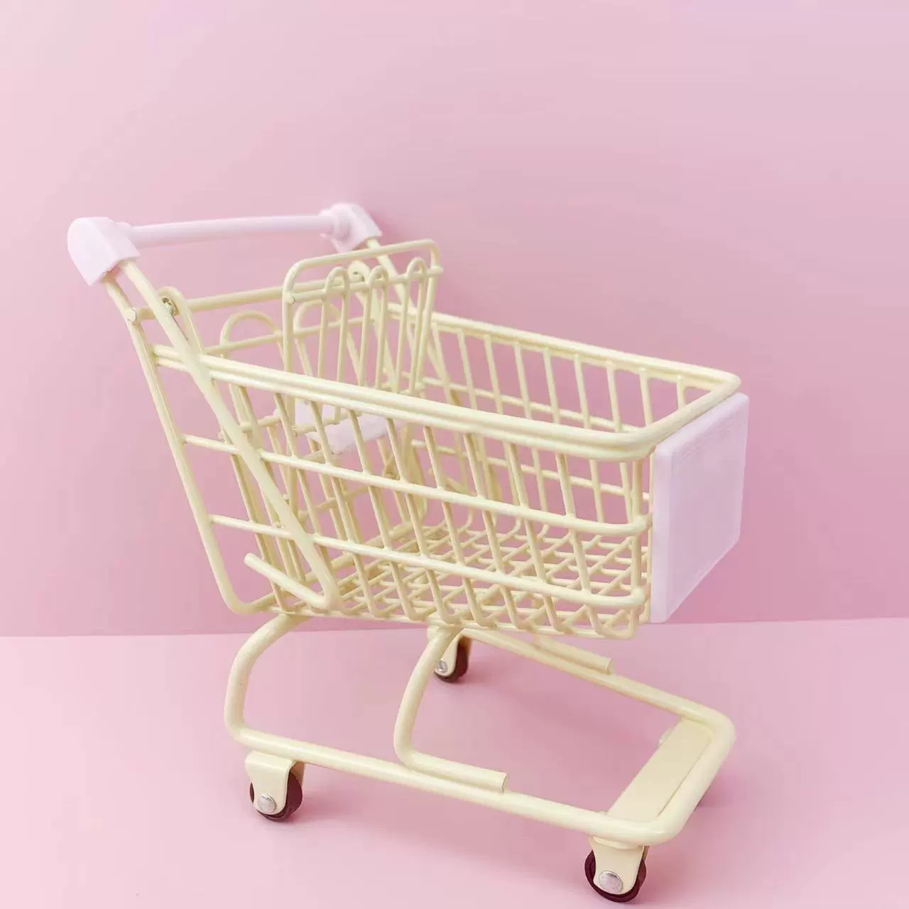 Small Metal Wire Storage Basket, Multi-Size Table Organizer for Coffee Capsules, Kids