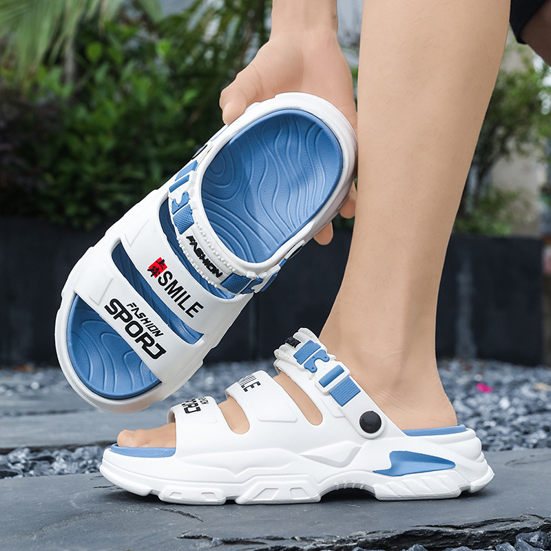 En nombre de las pantuflas, verano para hombres, nuevo estilo, ropa exterior, chanclas deportivas, ocio de gran tamaño, conducción al trabajo, sandalias de playa de doble uso