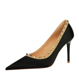 869-13 in Europe and the sexy nightclub show thin high-heeled shoes heel high-heeled silk light mouth pointed metal rive