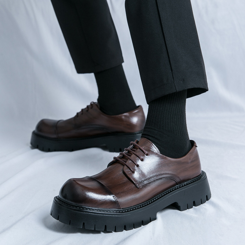 Gran tamaño transfronterizo de primavera y otoño nuevos zapatos de cuero de moda para hombres zapatos de derby de suela gruesa de moda británica zapatos de hombre un cabello