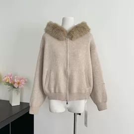 女式T恤;时尚休闲套装;连衣裙