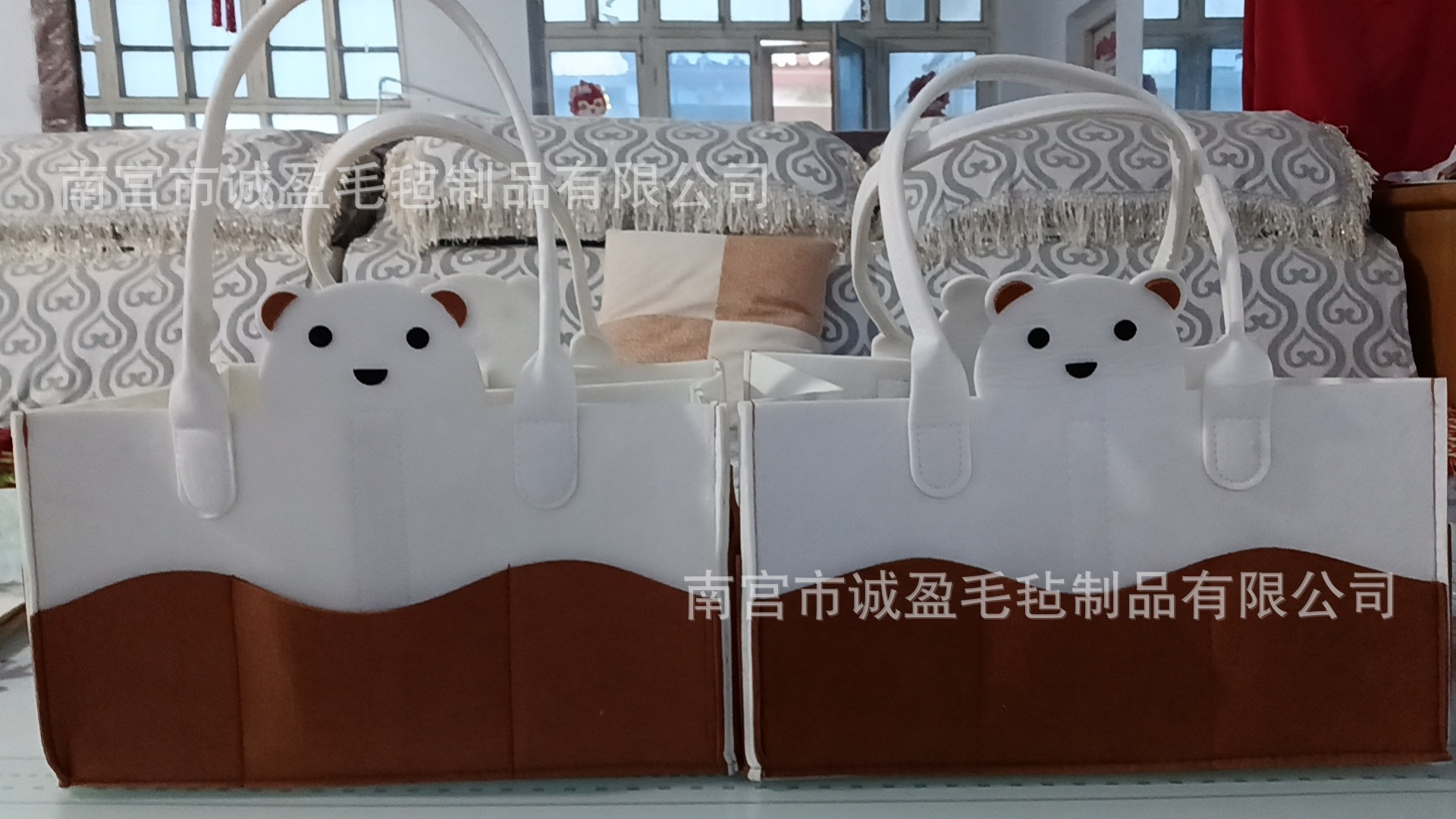 곰 모델  33x23x18