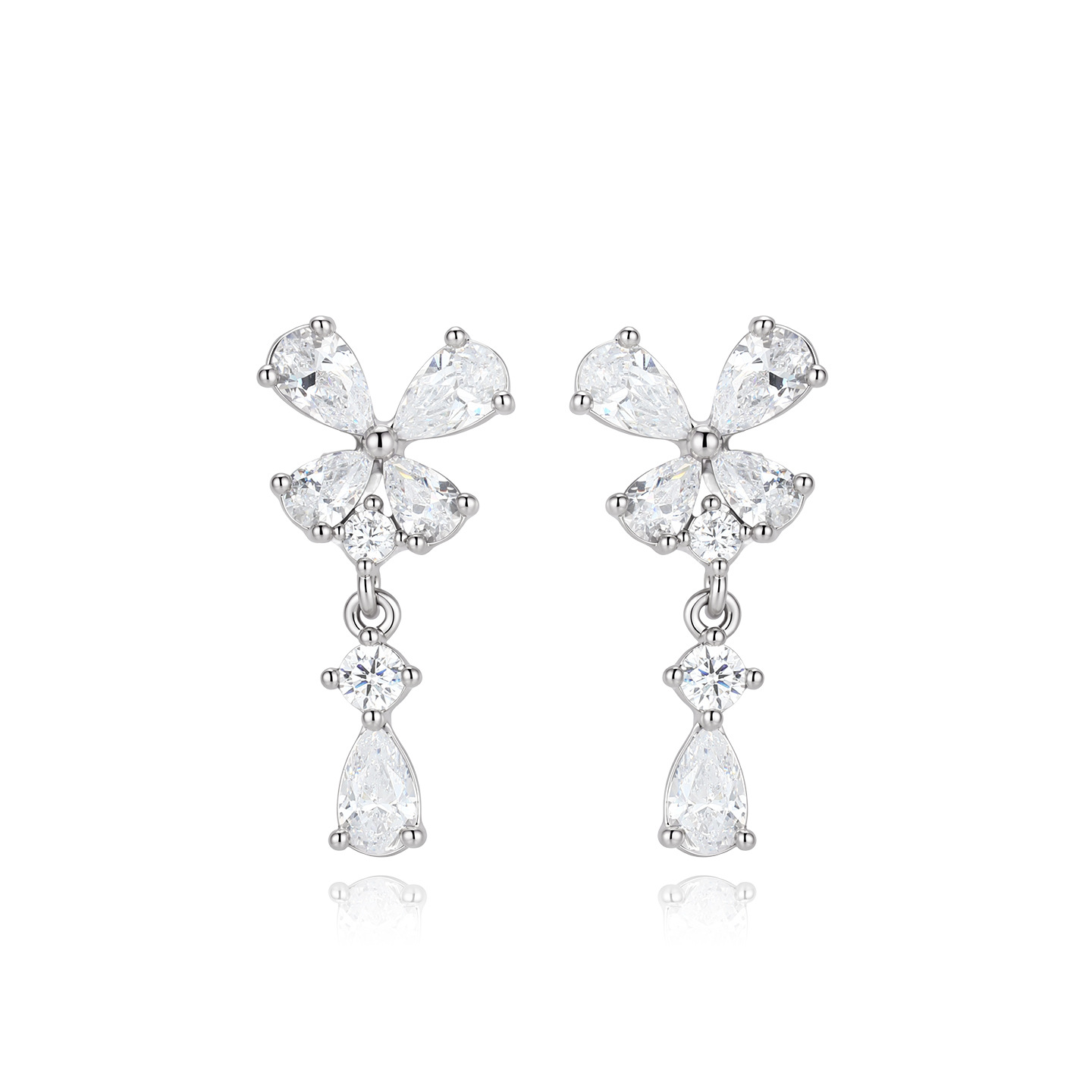 Xuping elegante temperamento largo goteo de agua aretes de brillo ligero de moda de aleación de cobre suave viento flor aretes al por mayor