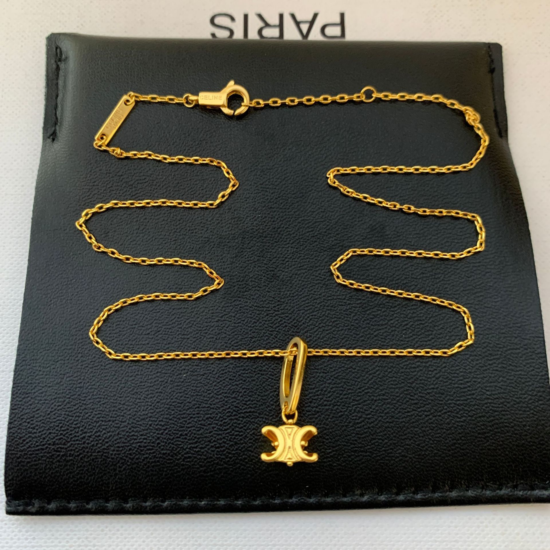 조합 로고 목걸이