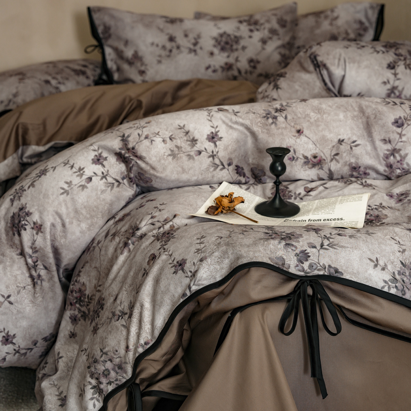 Elegant Nordic Style Bedding Set In Cotton Sateen King Size_voghion.com