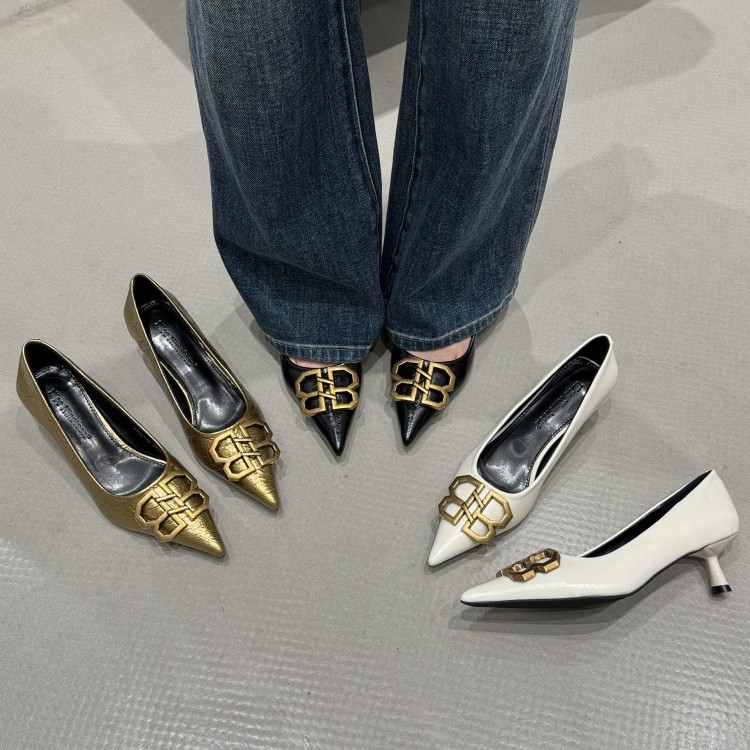 Ready Stock, Dropshipping Available~ French-Style Pointed-Toe Metal Buckle Stiletto Shallow High Heels for Women, Vintage-Style Gold Shoes